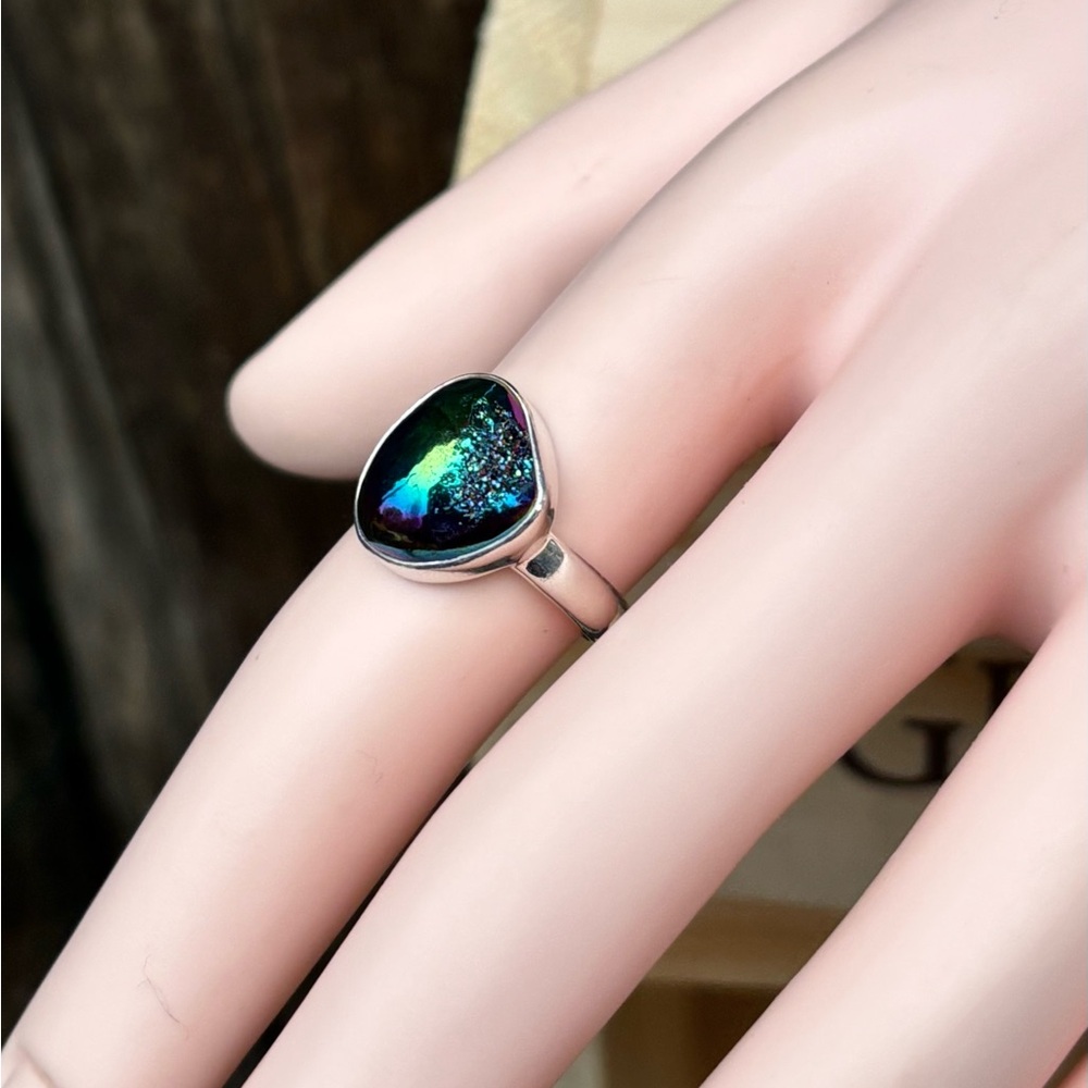 Titanium Aura Druzy Ring - Picture 2 of 15